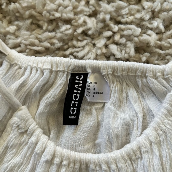 [8] H&M White Cropped Tank Top - Picture 2 of 3